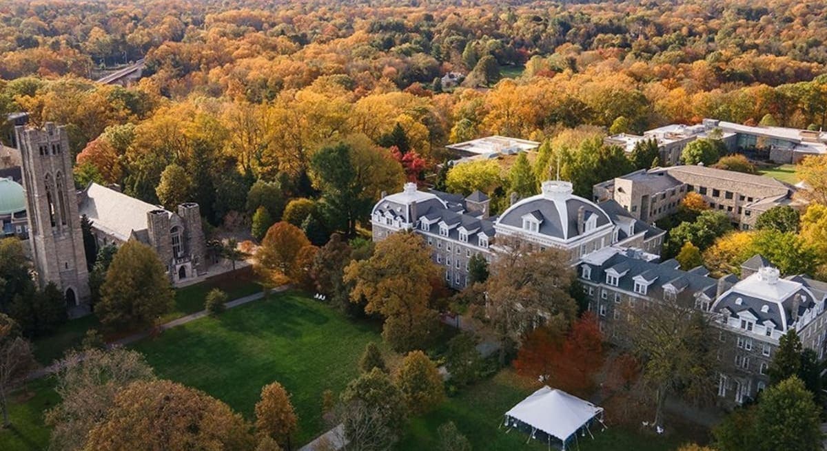 Schedule Swarthmore showings with Nicholas Davis, your Philadelphia realtor.