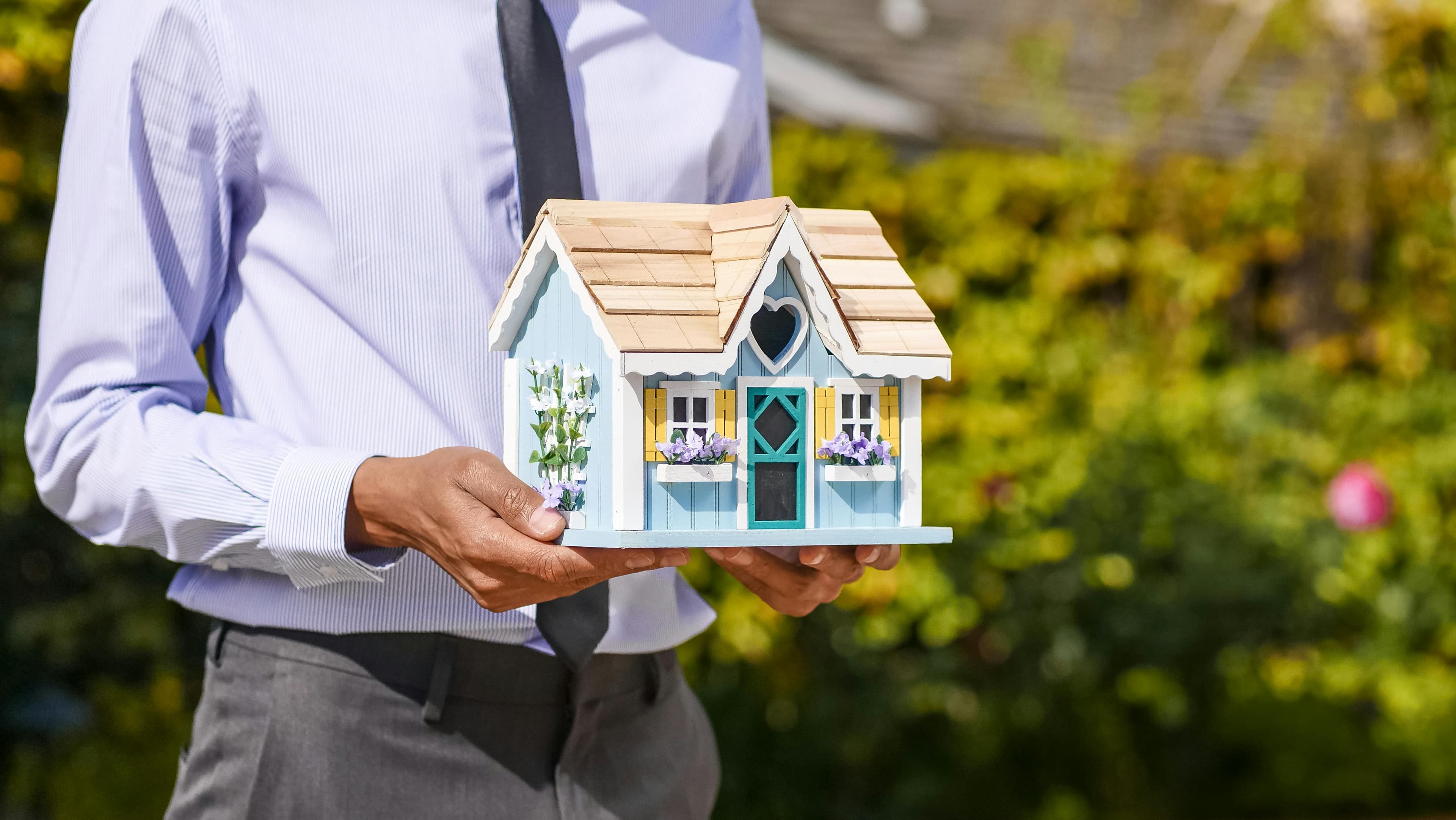Why I Partner with Investors: Agent-Contractor Advantage