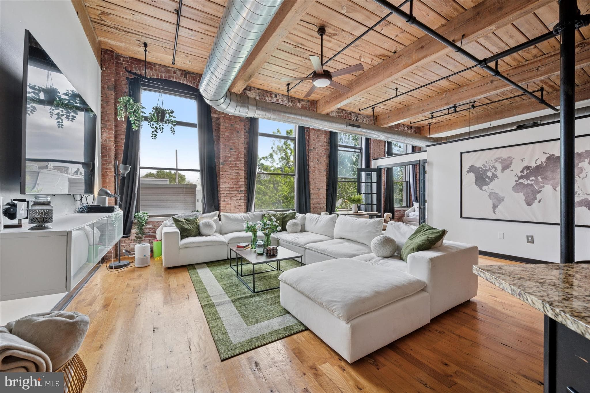 1524 North Hancock Street, Unit 402, Philadelphia, PA 19122 photo 2