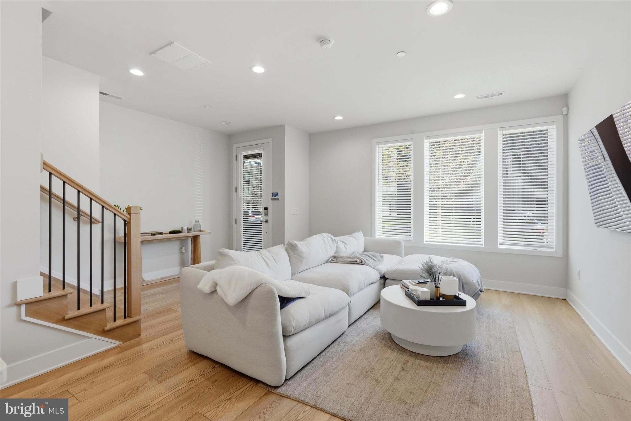 2160 Northbank Place, Unit 166, Philadelphia, PA 19125 photo 2