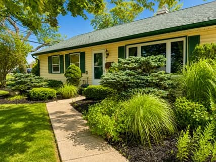 805 Henry Avenue, Warminster, PA 18974