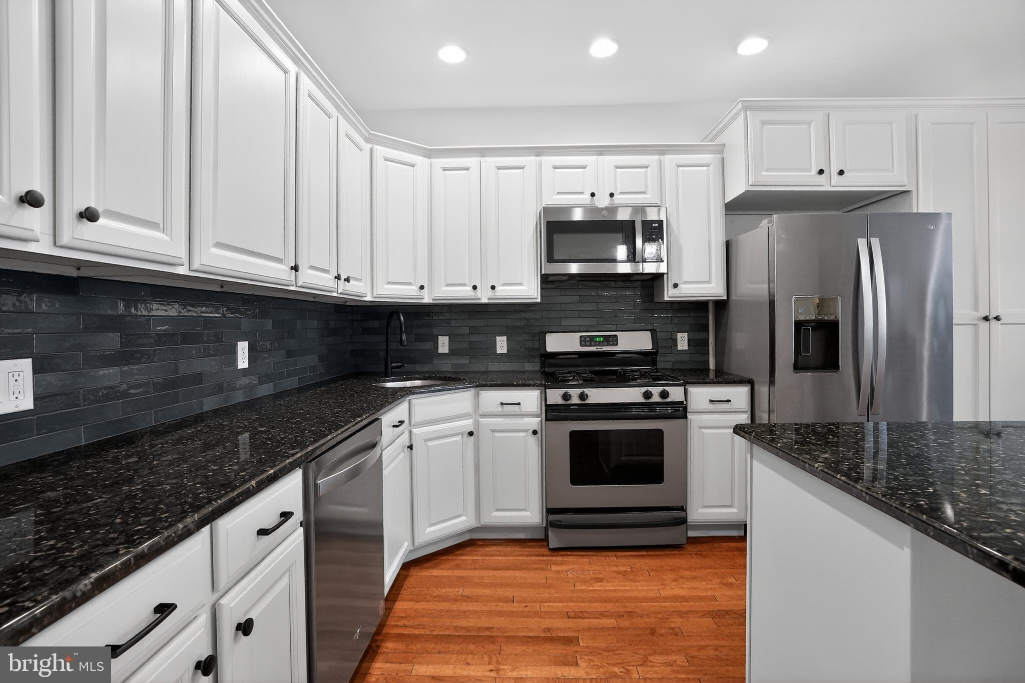 2246 Christian Street, Philadelphia, PA 19146 photo 9